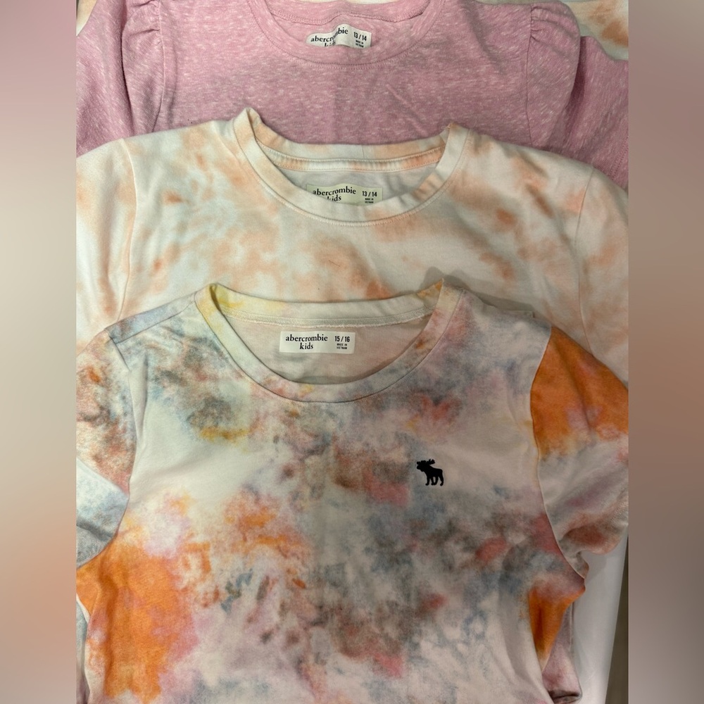 Abercrombie Kids Tie Dye & Pink Tee Bundle Size 13/14 15/16